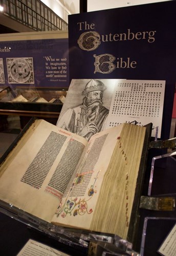 5 The Gutenberg Bible www.pinterest.com.jpg